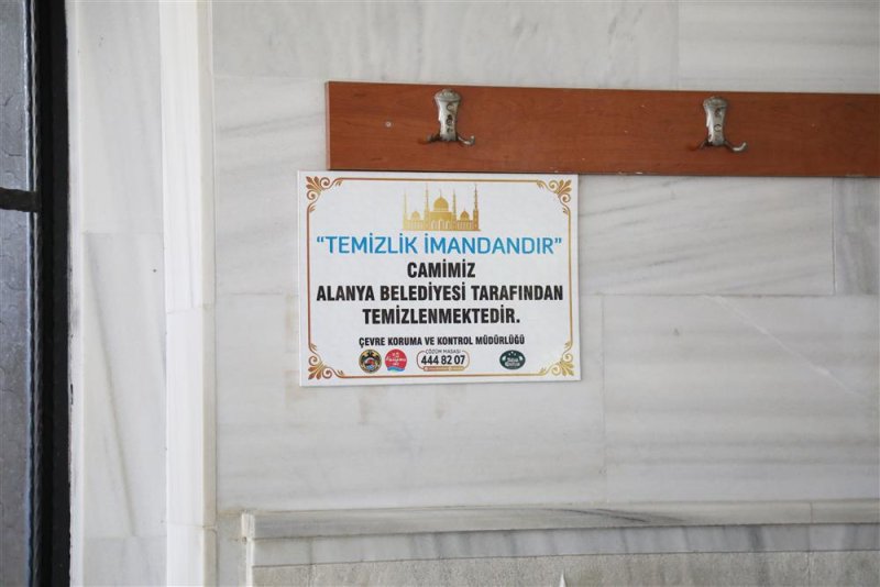 Camilerde ramazan temizliği