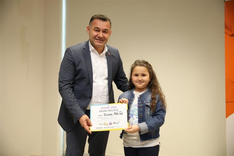 Kütüphane haftası renkli etkinliklerle başladı