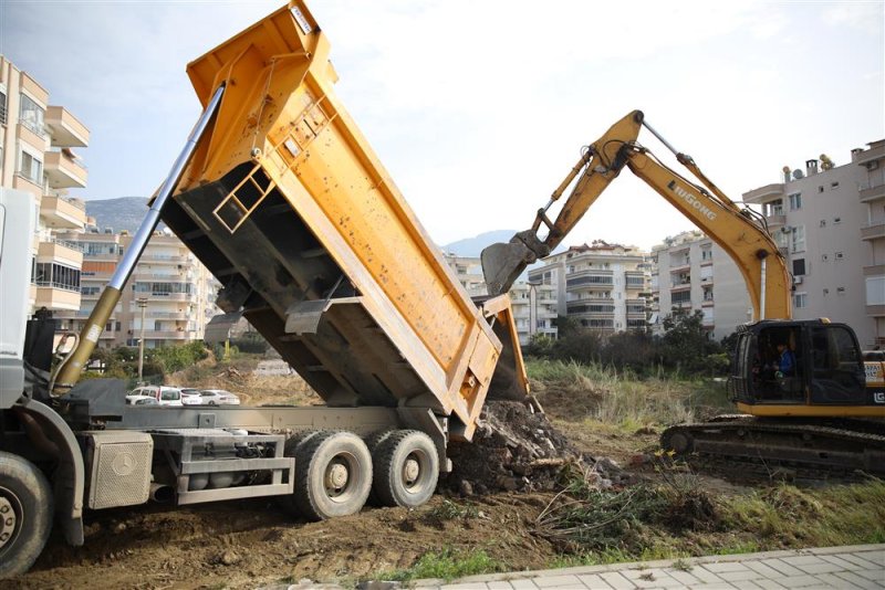 Mahmutlar ahmet yatmaz caddesi sahil yoluna bağlanıyor