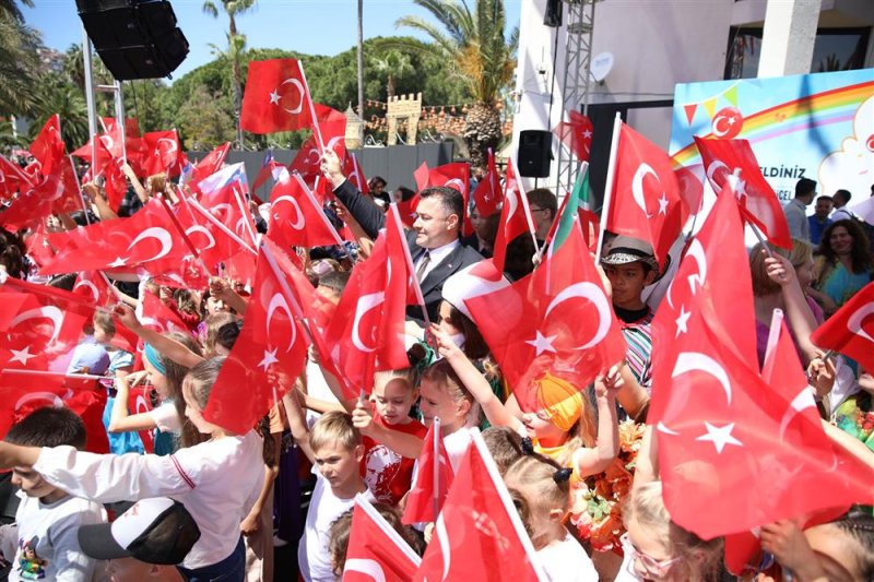 5. alanya uluslararası çocuk festivali büyük bir coşku ve katılımla gerçekleşti - 80’in üzerinde ülkeden çocuklar ile sevgi ve barış mesajı