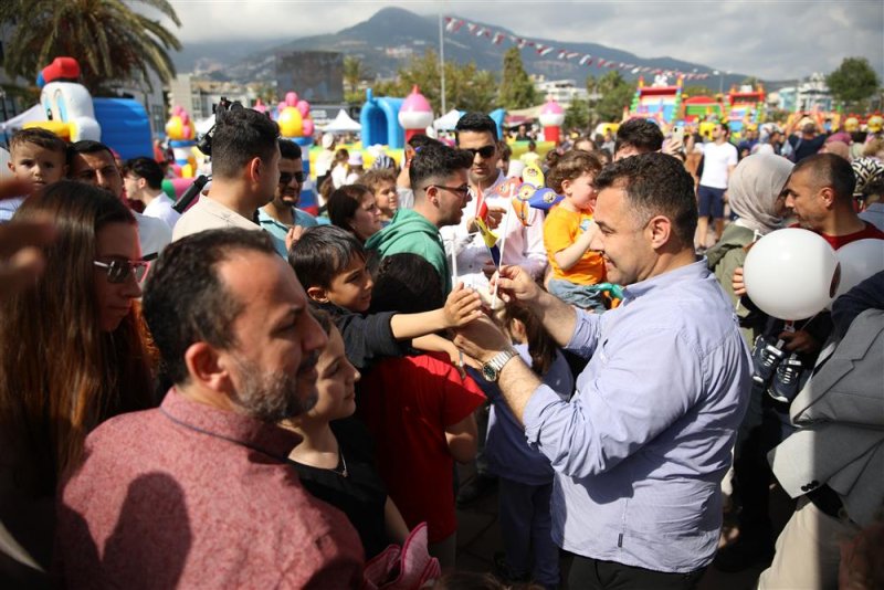 5. alanya uluslararası çocuk festivali büyük bir coşku ve katılımla gerçekleşti - 80’in üzerinde ülkeden çocuklar ile sevgi ve barış mesajı