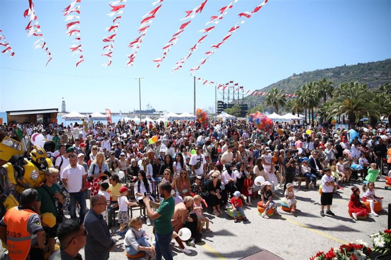 5. alanya uluslararası çocuk festivali büyük bir coşku ve katılımla gerçekleşti - 80’in üzerinde ülkeden çocuklar ile sevgi ve barış mesajı