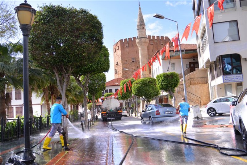 Alanya belediyesi’nden bayram temizliği - ramazan bayramı’nda temizlik işleri ekipleri 7-24 görev başında olacak
