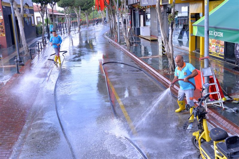 Alanya belediyesi’nden bayram temizliği - ramazan bayramı’nda temizlik işleri ekipleri 7-24 görev başında olacak