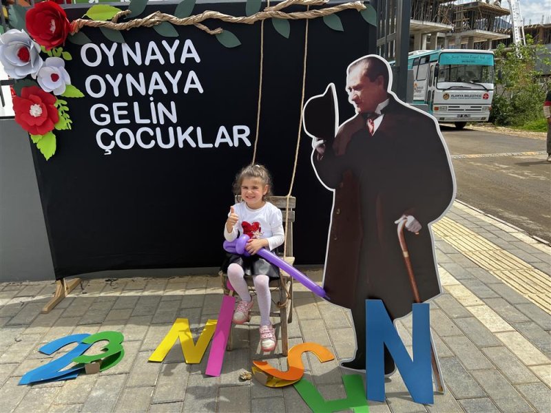 Alanya belediyesi rüya ipekten ve saadet çelik kreş ve çocuk akademisi’nde 23 nisan coşkusu