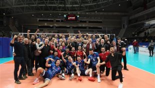 Alanya belediyespor’dan tarihi başarı! efeler ligindeyiz