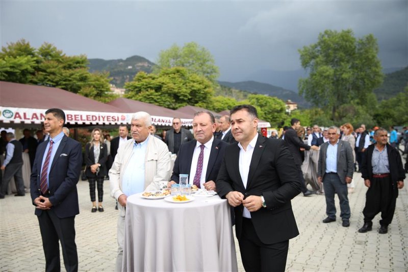 Başkan yücel’den kırsal mahallelere fide dağıtımı “hedefimiz 1 milyon fide”