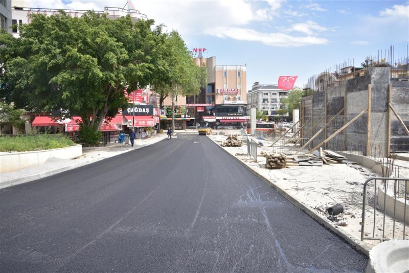 Cuma pazarı projesi’nin çevresi asfaltlanıyor