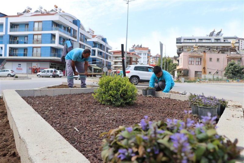 Oba mahallesi’nde peyzaj çalışmaları tüm hızıyla sürüyor