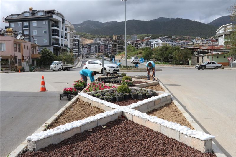 Oba mahallesi’nde peyzaj çalışmaları tüm hızıyla sürüyor