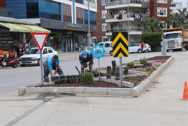 Oba mahallesi’nde peyzaj çalışmaları tüm hızıyla sürüyor