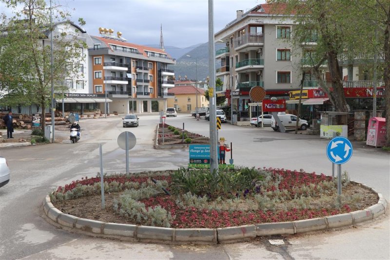 Oba mahallesi’nde peyzaj çalışmaları tüm hızıyla sürüyor