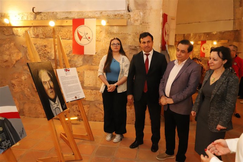 “türkiye-polonya dostluk sergisi” kızılkule’de açıldı