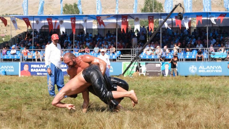 17. geleneksel gökbel yağlı pehlivan güreşleri sona erdi