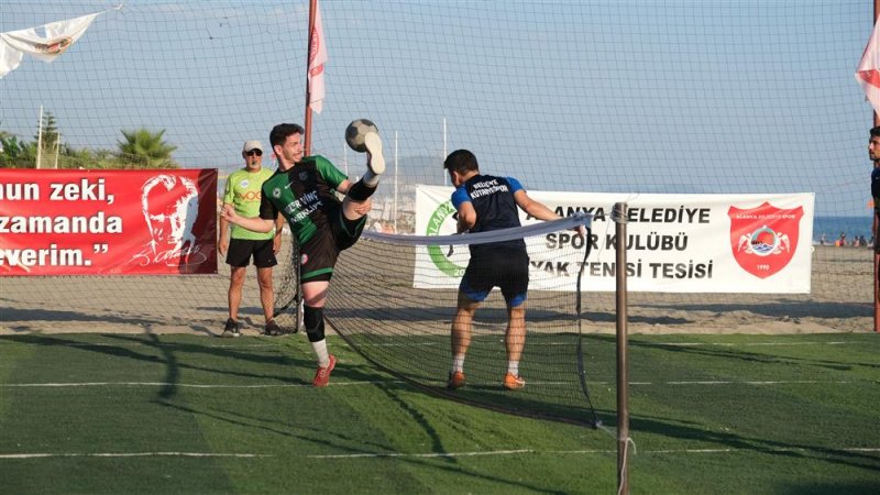 3. geleneksel alanya belediyesi ayak tenisi 100. yıl türkiye kupası yapıldı