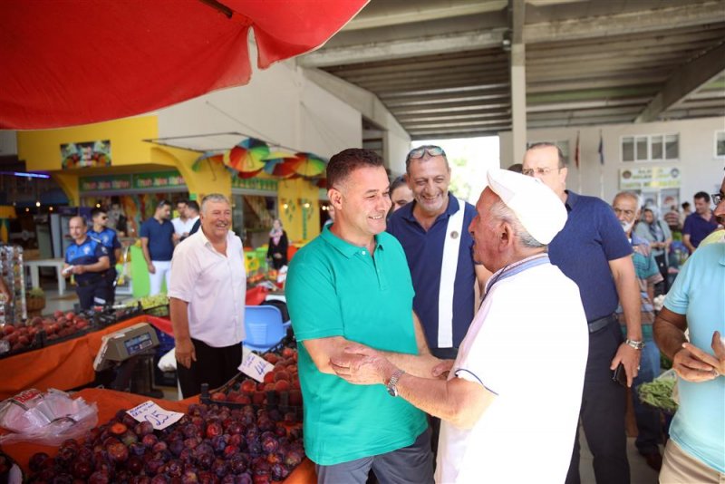 Alanya belediyesi 5 bin kişilik aşure dağıttı