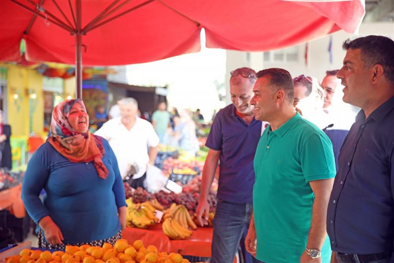 Alanya belediyesi 5 bin kişilik aşure dağıttı