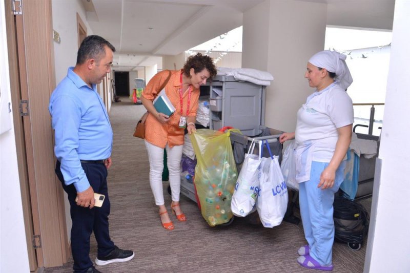 Alanya belediyesi’nden sıfır atık’ta bir ilk daha: otellere sıfır atık eğitimi