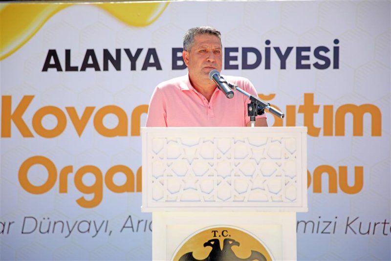 Arı üreticilerine başkan yücel’den kovan desteği sürüyor