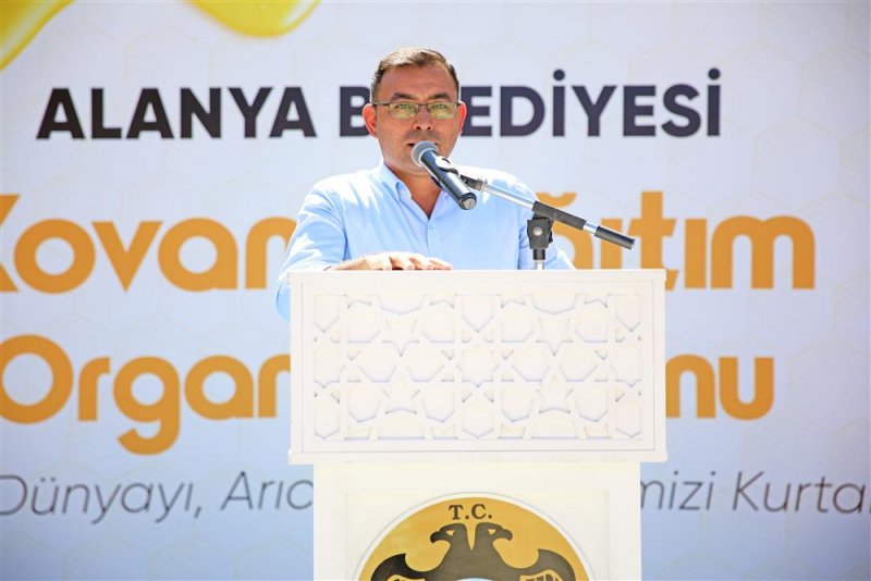 Arı üreticilerine başkan yücel’den kovan desteği sürüyor