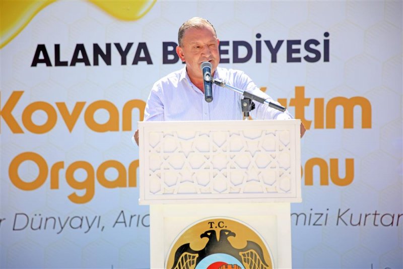 Arı üreticilerine başkan yücel’den kovan desteği sürüyor