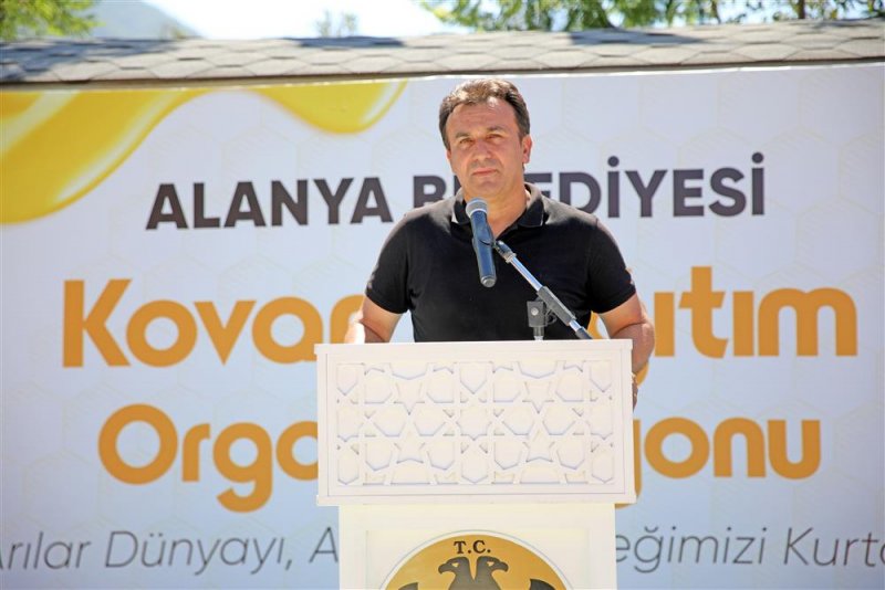 Arı üreticilerine başkan yücel’den kovan desteği sürüyor