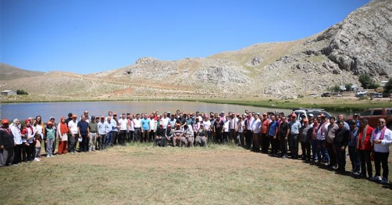 Başkan yücel’den 23 batı yaylasına hizmet yağmuru başkan yücel: dün buradaydık, bugün buradayız, yarın da burada olacağız