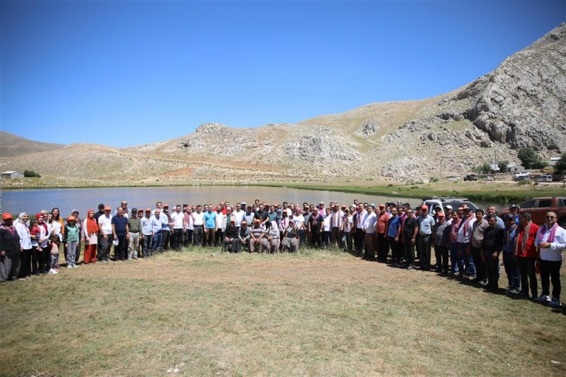 Başkan yücel’den 23 batı yaylasına hizmet yağmuru başkan yücel: dün buradaydık, bugün buradayız, yarın da burada olacağız