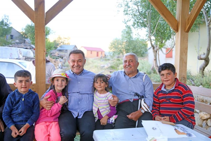 Başkan yücel’den 23 batı yaylasına hizmet yağmuru başkan yücel: dün buradaydık, bugün buradayız, yarın da burada olacağız