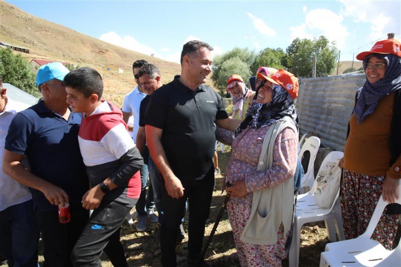 Başkan yücel’den 23 batı yaylasına hizmet yağmuru başkan yücel: dün buradaydık, bugün buradayız, yarın da burada olacağız