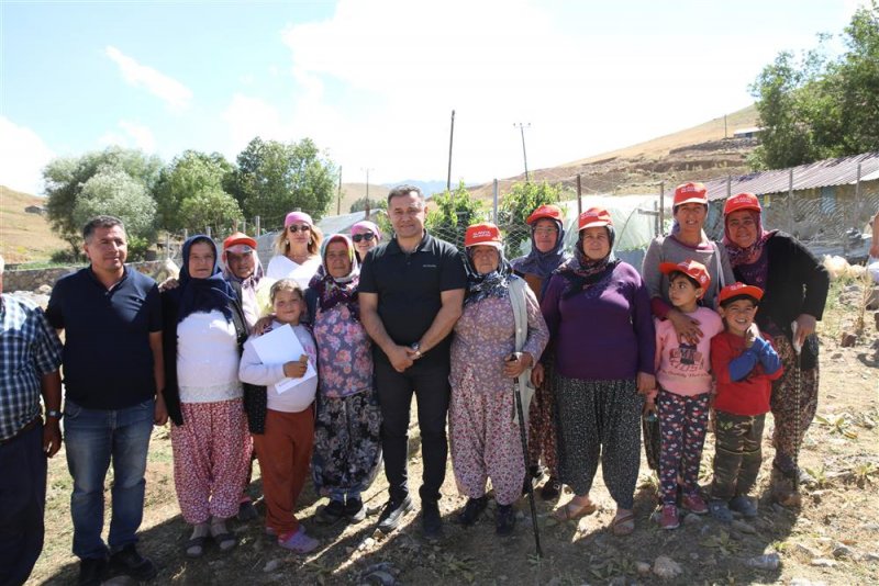 Başkan yücel’den 23 batı yaylasına hizmet yağmuru başkan yücel: dün buradaydık, bugün buradayız, yarın da burada olacağız