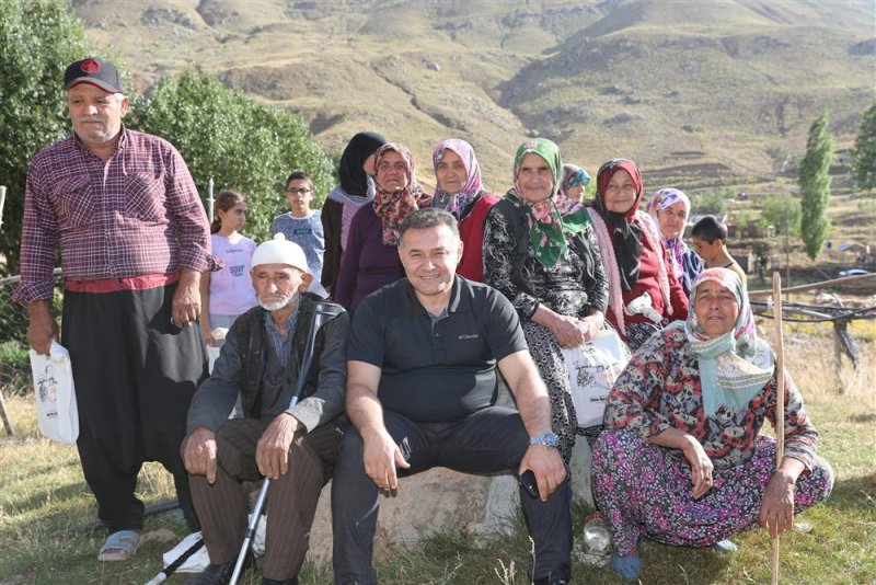Başkan yücel’den 23 batı yaylasına hizmet yağmuru başkan yücel: dün buradaydık, bugün buradayız, yarın da burada olacağız