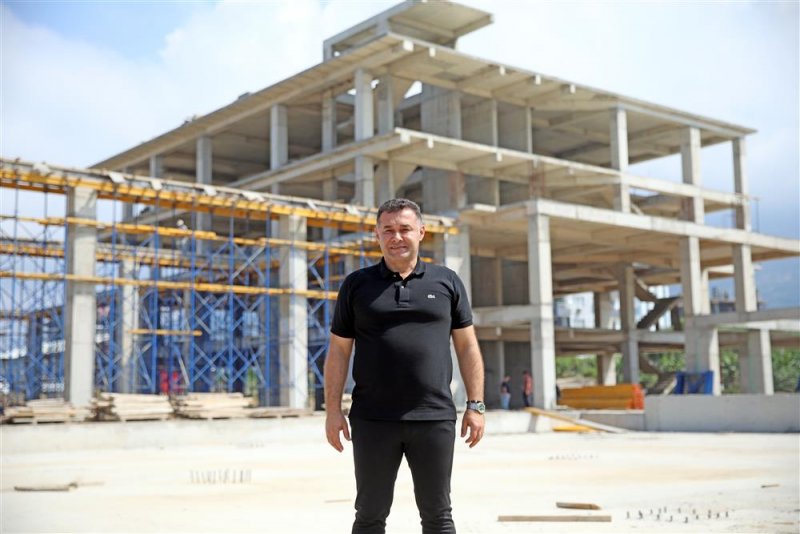 Başkan yücel’in mega projeleri bir bir yükseliyor alanya’nın dört bir yanında çalışmalar hızla sürüyor