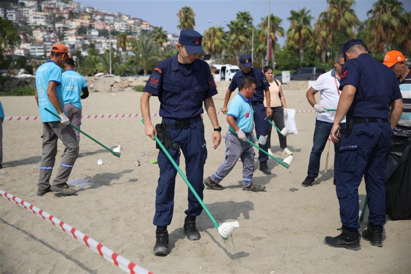 Galip dere halk plajı’nda yılın ikinci kategorize çalışması gerçekleştirildi