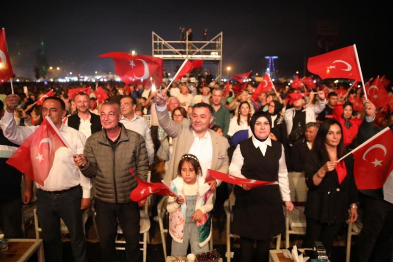 Gökbel coşkusu iki muhteşem konser ile başladı gökbel’de rekor! 70 bin kişilik büyük şölen