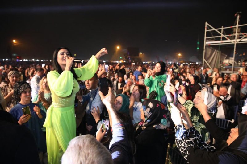 Gökbel coşkusu iki muhteşem konser ile başladı gökbel’de rekor! 70 bin kişilik büyük şölen