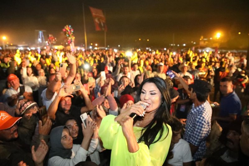 Gökbel coşkusu iki muhteşem konser ile başladı gökbel’de rekor! 70 bin kişilik büyük şölen