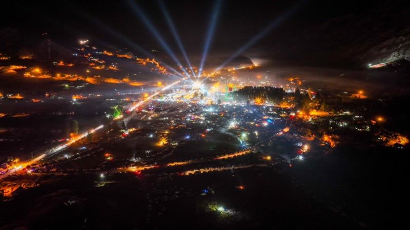 Gökbel coşkusu iki muhteşem konser ile başladı gökbel’de rekor! 70 bin kişilik büyük şölen