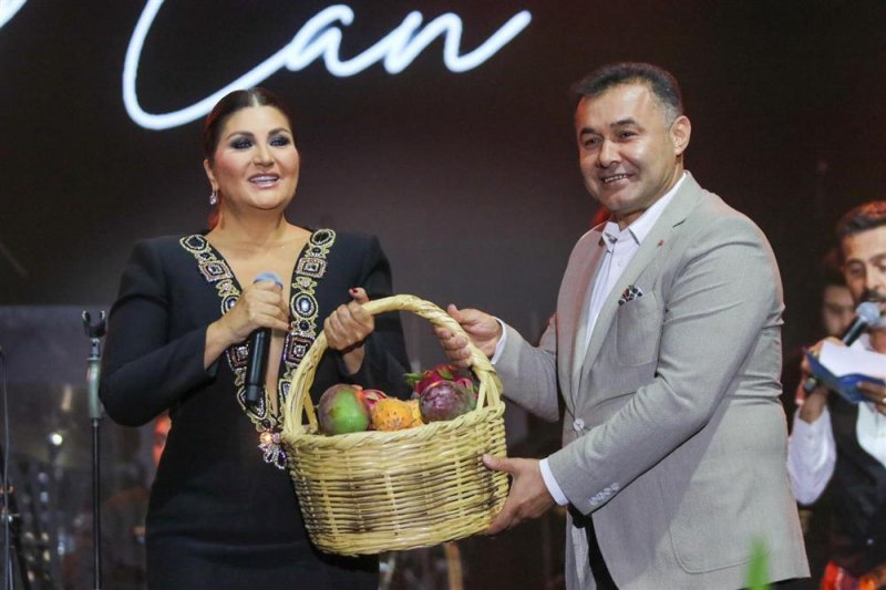 Gökbel coşkusu iki muhteşem konser ile başladı gökbel’de rekor! 70 bin kişilik büyük şölen