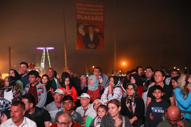 Gökbel coşkusu iki muhteşem konser ile başladı gökbel’de rekor! 70 bin kişilik büyük şölen