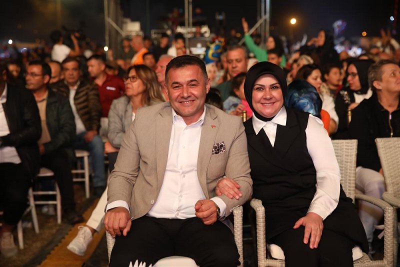 Gökbel coşkusu iki muhteşem konser ile başladı gökbel’de rekor! 70 bin kişilik büyük şölen