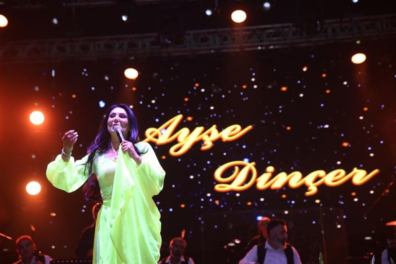 Gökbel coşkusu iki muhteşem konser ile başladı gökbel’de rekor! 70 bin kişilik büyük şölen