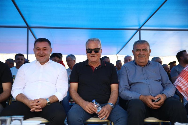 Gökbel’in başpehlivanı ali gürbüz oldu