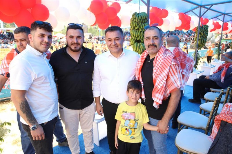 Gökbel’in başpehlivanı ali gürbüz oldu