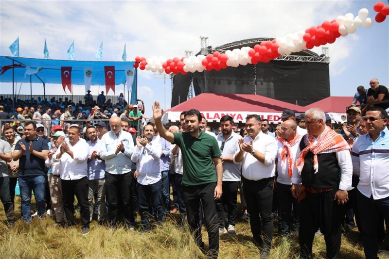 Gökbel’in başpehlivanı ali gürbüz oldu
