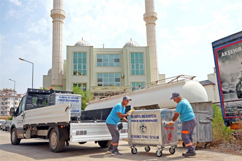 Hız kesmeyen yatırımlara bir yenisi daha 2 bin 150 adet yeni çöp konteyneri