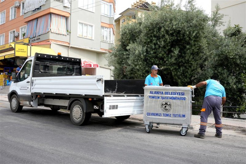 Hız kesmeyen yatırımlara bir yenisi daha 2 bin 150 adet yeni çöp konteyneri
