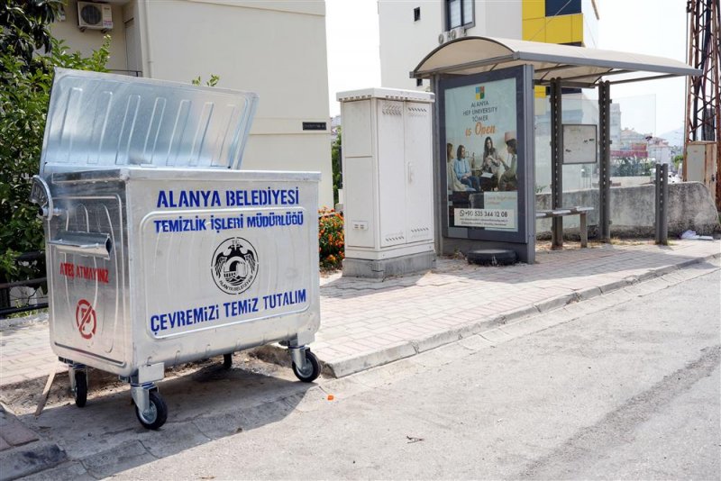 Hız kesmeyen yatırımlara bir yenisi daha 2 bin 150 adet yeni çöp konteyneri
