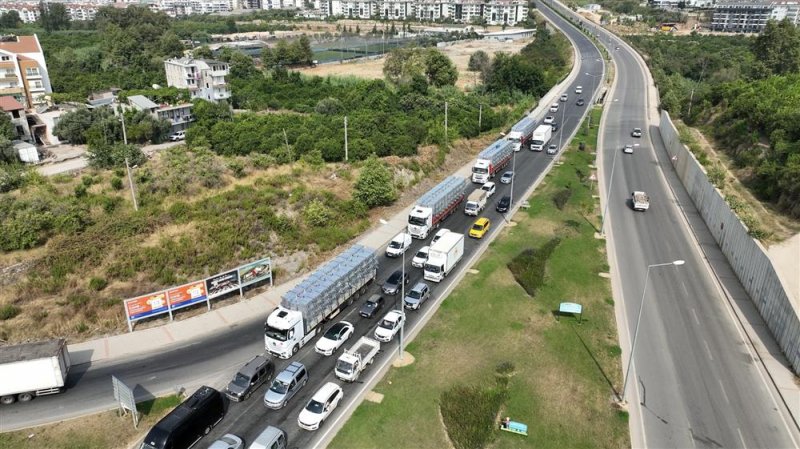 Hız kesmeyen yatırımlara bir yenisi daha 2 bin 150 adet yeni çöp konteyneri