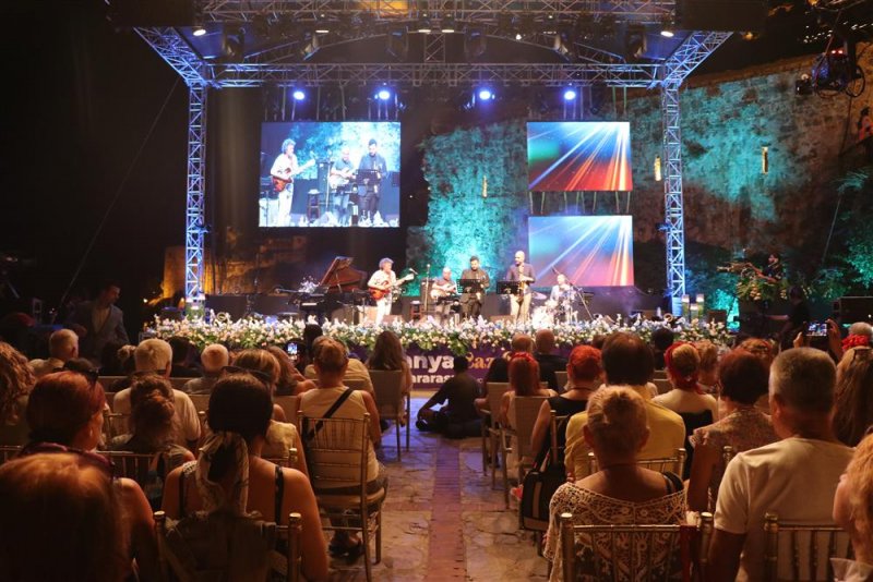 18. alanya uluslararası caz günleri 3. gününde de muhteşem bir müzik ziyafeti sundu